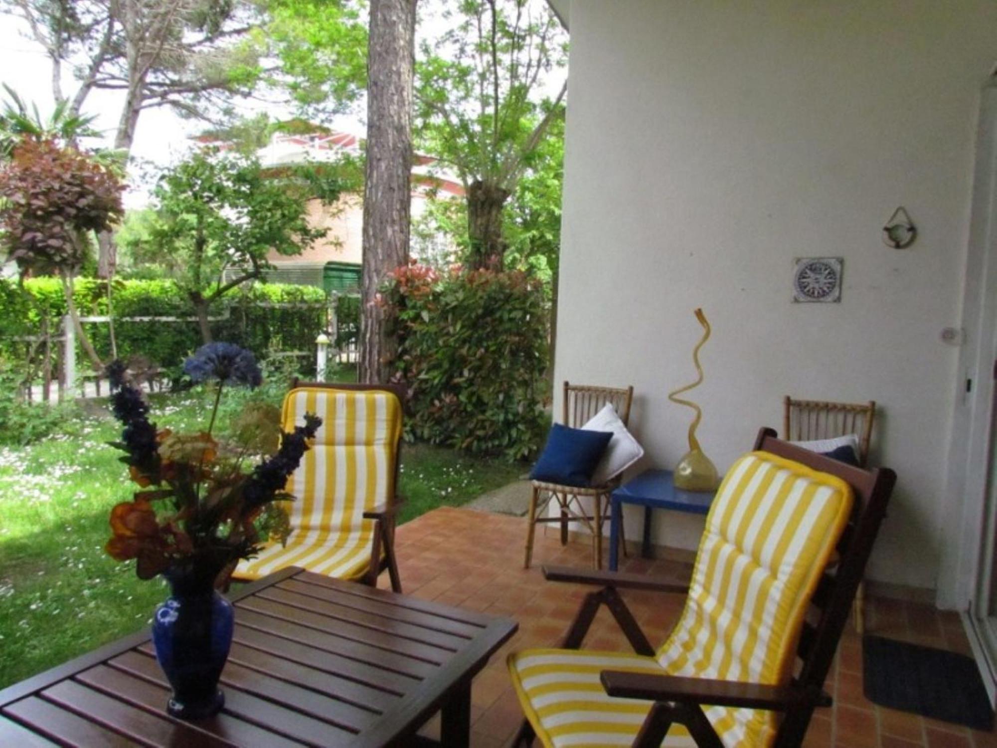 Beautiful Single With Spacious Private Garden - Place Included *