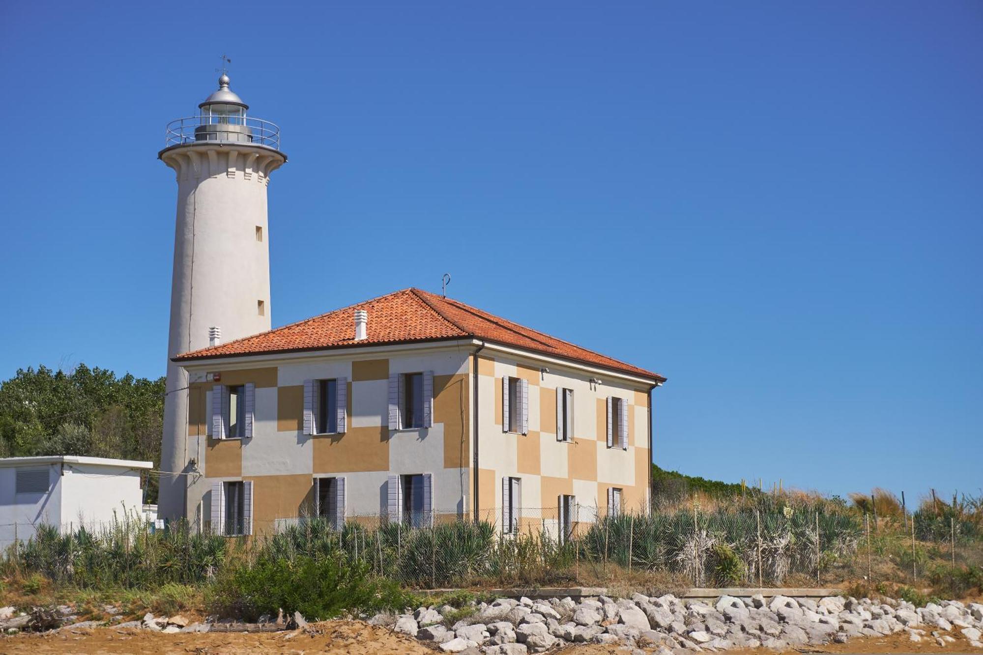 Villa Beautiful Single With Spacious Private Garden - Place Included